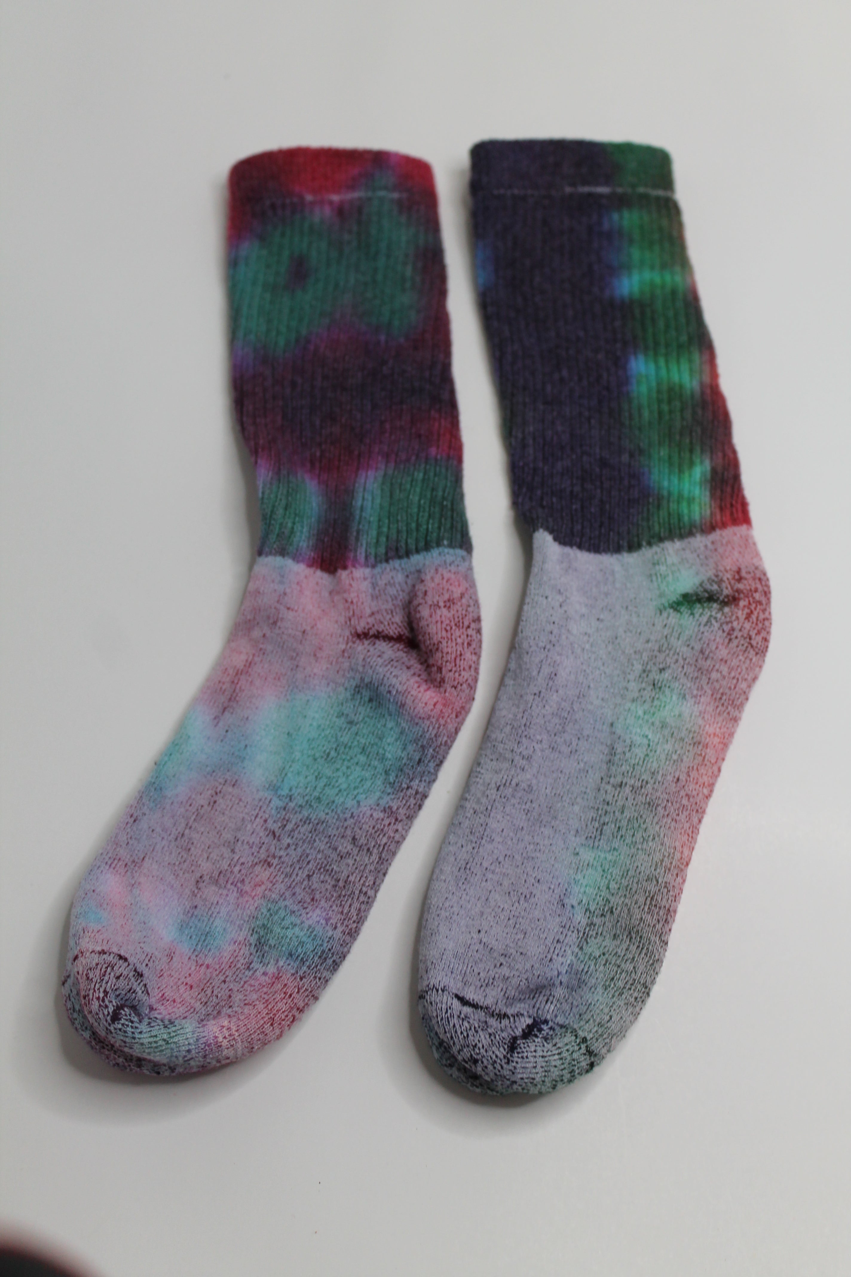 Spring Berries Women's Tie Dye Socks